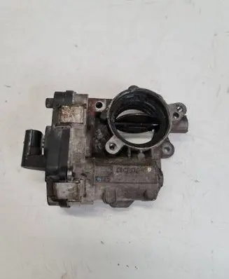 Opel Zafira B Throttle valve 55199975 6UURB0531