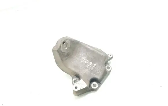 Lexus IS 220D-250-350 Engine mounting bracket