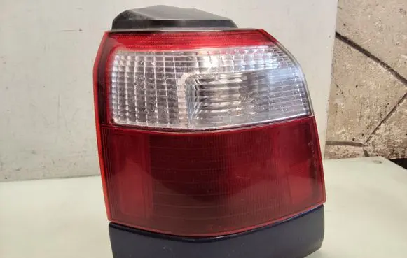 Subaru Forester SF Rear/tail lights 