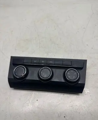 Skoda Superb B8 (3V) Climate control unit 3V0820047 A00473658 901560870006
