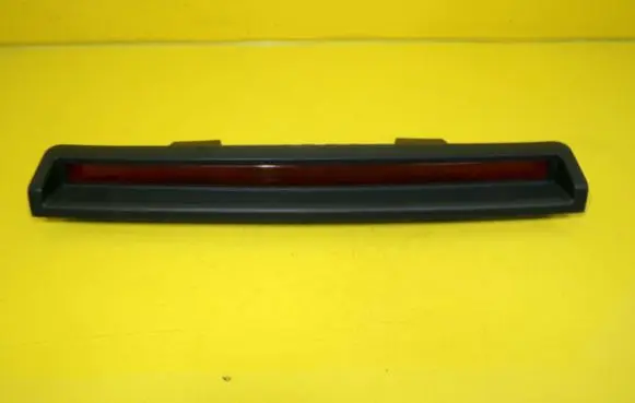 Audi A4 S4 B7 8E 8H Third/center stoplight 28427001