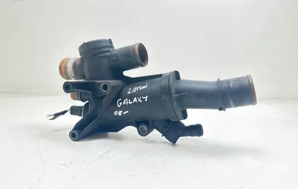 Thermostat/thermostat housing