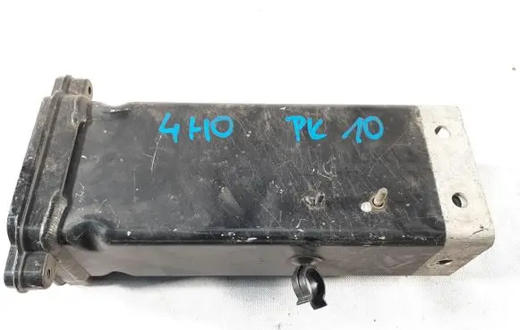 Audi A8 S8 D4 4H Front bumper shock/impact absorber 4H0805119B