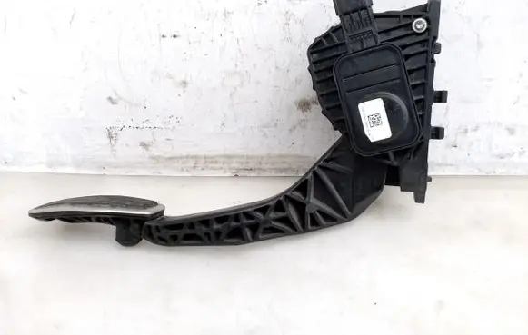 Ford S-MAX Accelerator throttle pedal 9F836 CT8UC