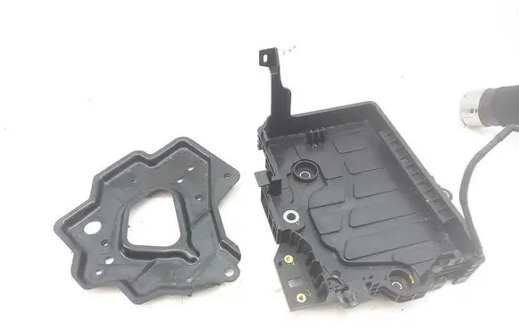 Dacia Sandero III Battery box tray 648946748R