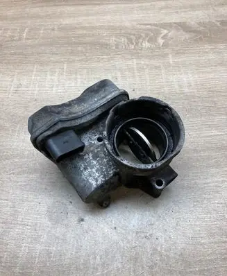Volkswagen PASSAT B6 Engine shut-off valve 03G128063B 12707B0097