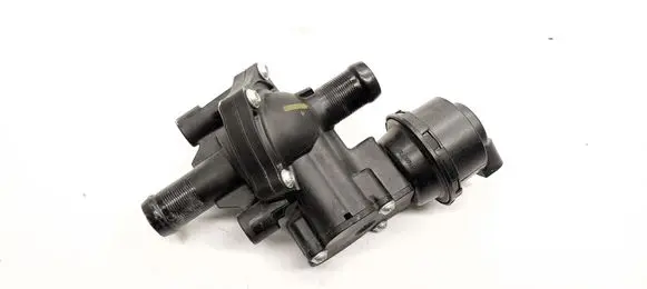 Nissan Qashqai J12 Thermostat housing 922306682R