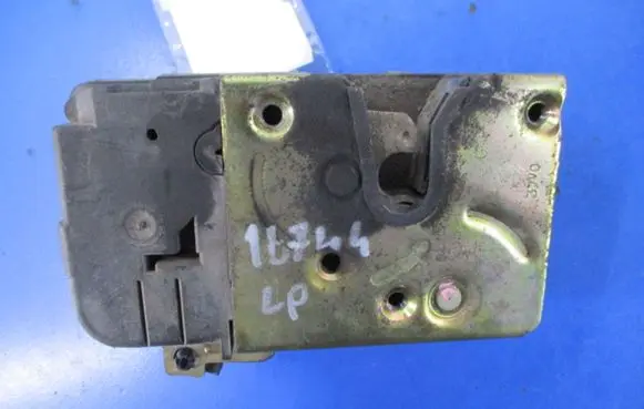 Peugeot 206 CC Front door lock