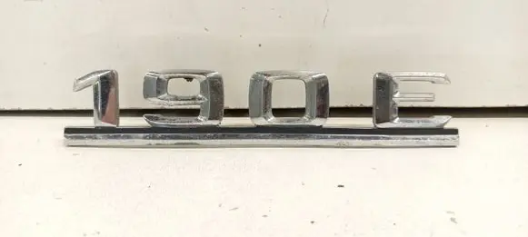 Mercedes-Benz 190 W201 Manufacturers badge/model letters 2018170515
