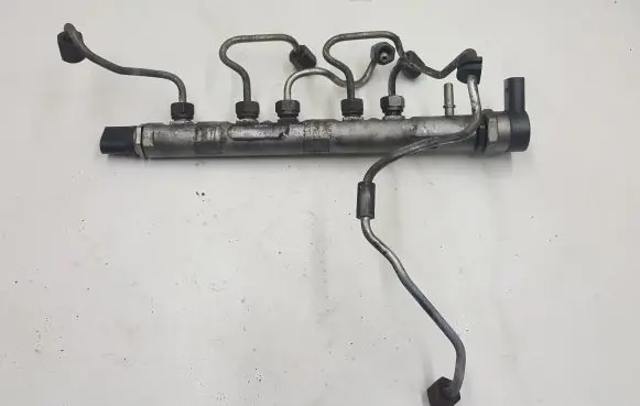 BMW 3 F30 F35 F31 Fuel pressure regulator 780165601 0445214134 0281002869