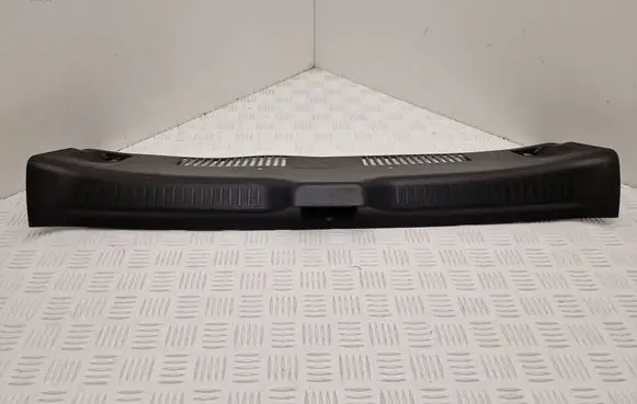 Renault Clio IV Trunk/boot sill cover protection 849202796R