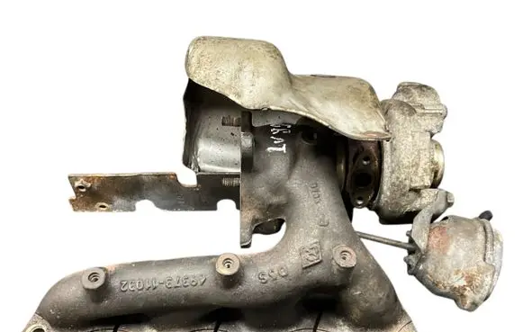 Volkswagen Golf VI Turbo 03C145702C 4937301004