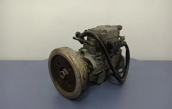 Volkswagen PASSAT B5.5 Fuel injection high pressure pump 0460415983