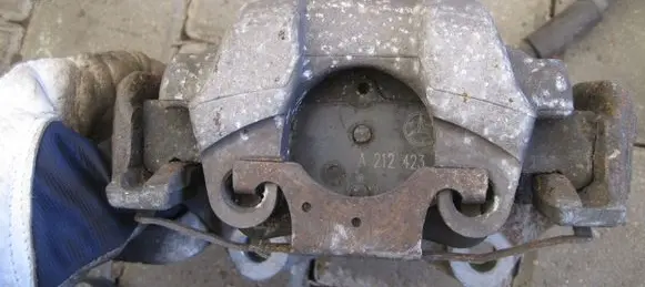 Mercedes-Benz CLS C218 X218 Rear brake caliper