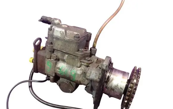 Mercedes-Benz Sprinter W901 W902 W903 W904 Fuel injection high pressure pump 