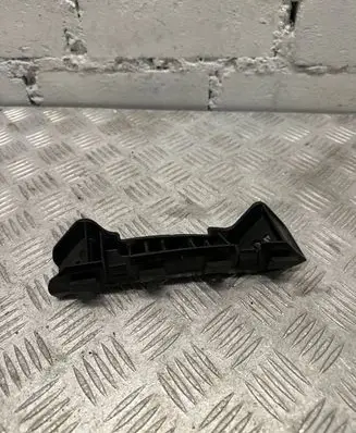 KIA Ceed Front bumper mounting bracket 865181R000