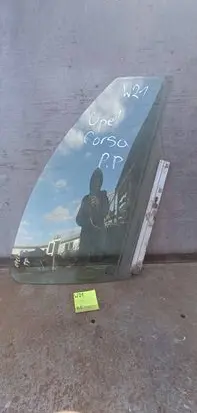Opel Corsa C Front door window glass four-door 1212123