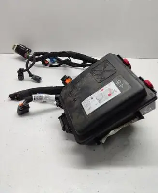 Opel Mokka B Fuse box set 96QT112580 4A422535 10250459