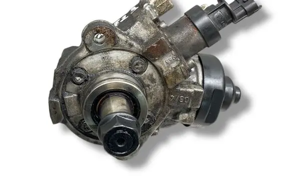 Hyundai Santa Fe Fuel injection high pressure pump 0445010511 331002F000