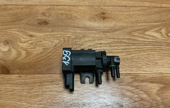 Peugeot Expert Turbo solenoid valve 9674084680 4501537