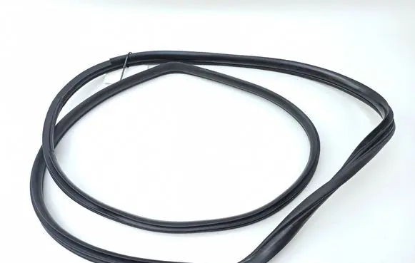 KIA Sportage Rear door rubber seal (on body)