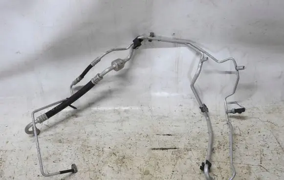 Peugeot 1007 Air conditioning (A/C) pipe/hose 100706Przewod
