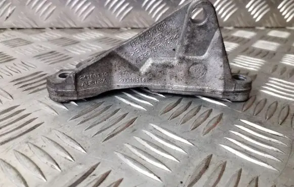 BMW 1 F20 F21 Fuel pump bracket 7810698