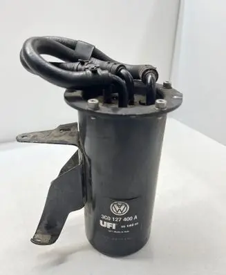 Volkswagen Touran II Fuel filter housing 3C0127400A