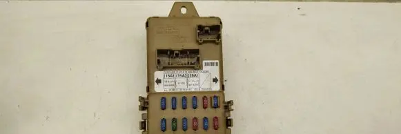 Subaru Forester SG Fuse box set LB100603B 15A15A15A