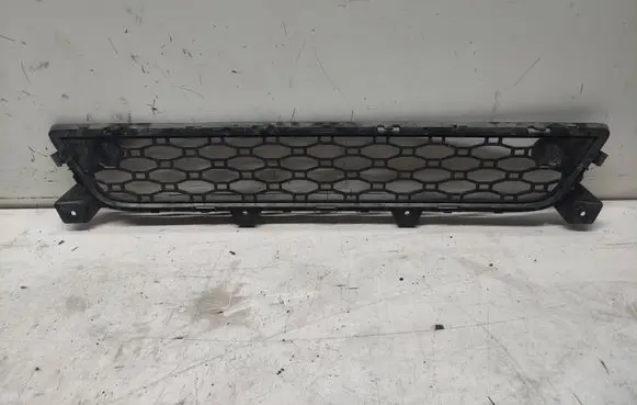 Volvo XC60 Front bumper lower grill 30763423