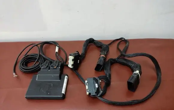 BMW 3 F30 F35 F31 Engine control unit/module ECU D4400100 D4430003
