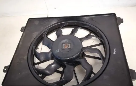 Hyundai ix 55 Radiator cooling fan shroud