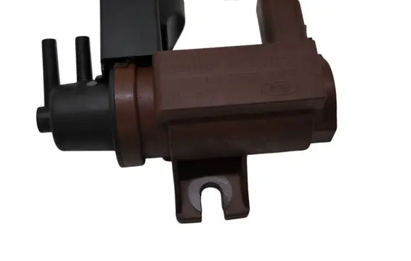 Volvo V50 Turbo solenoid valve 6G9Q9E882CA 08T176 70177100