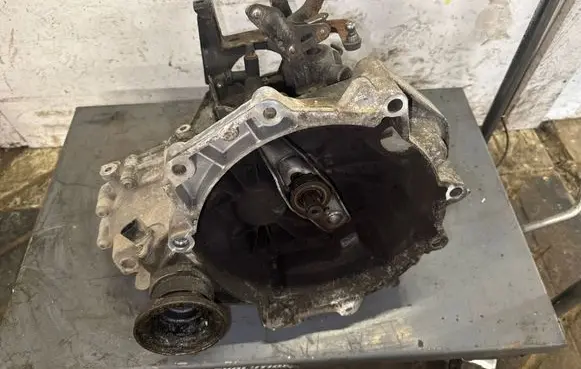 Volkswagen Polo Manual 5 speed gearbox FQE