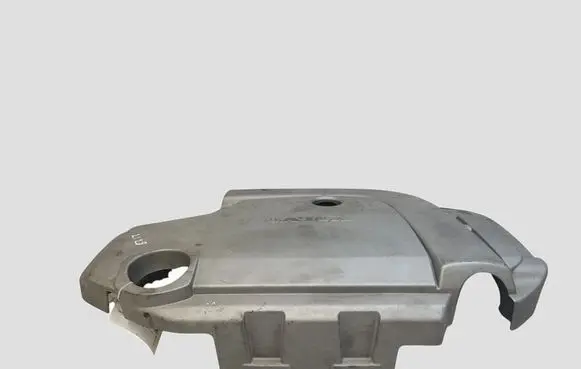 Volvo V70 Engine cover (trim)