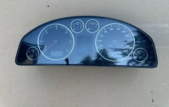 Volkswagen Multivan T5 Speedometer (instrument cluster) 7H5920870LX 1110280207 7H5920870