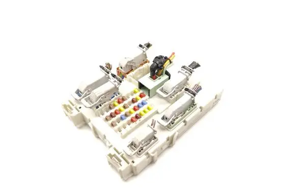 Ford Focus Fuse module BV6T-14014-BHC