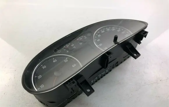 Volkswagen Polo IV 9N3 Speedometer (instrument cluster) 6Q0920804A K3774