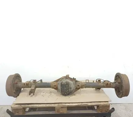 Nissan Navara D40 Rear axle beam 75W140