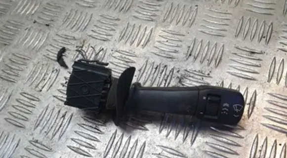 BMW 5 E39 Wiper control stalk 8352013