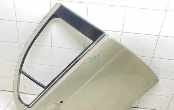 Mitsubishi Lancer VIII Rear door