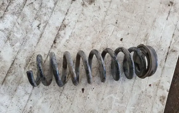 BMW 3 E90 E91 Rear coil spring NOCODE