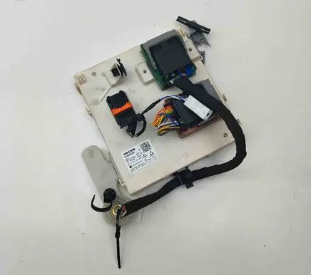 Volvo XC90 Central body control module 32400409AA