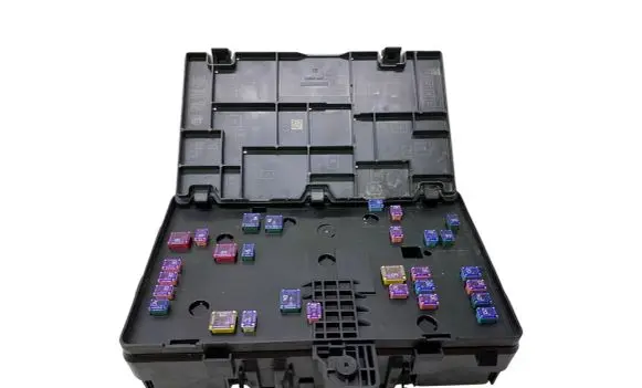 Ford Mondeo MK V Fuse box set FG9T14A067KB G2GT14A175AA