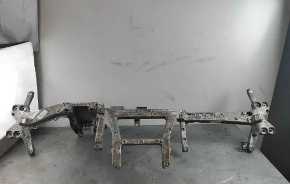 Jaguar F-Pace Dashboard cross member/frame bar T4A12598