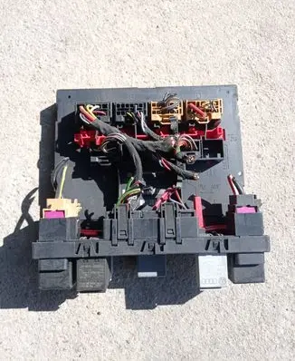 Volkswagen PASSAT B6 Comfort/convenience module 3C0937049H