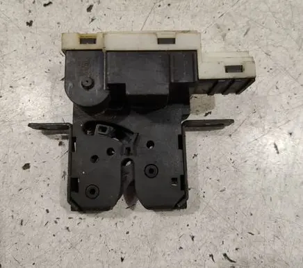 Renault Laguna II Tailgate window lock/catch/latch 8200000894