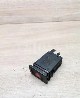 Volkswagen Golf IV Hazard light switch 1J0953235A