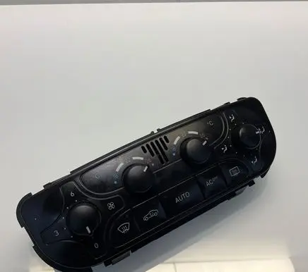 Mercedes-Benz C W203 Climate control unit A2098300085 9140010497 D344830