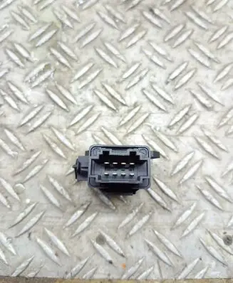 Volkswagen Touran I Seat control module 